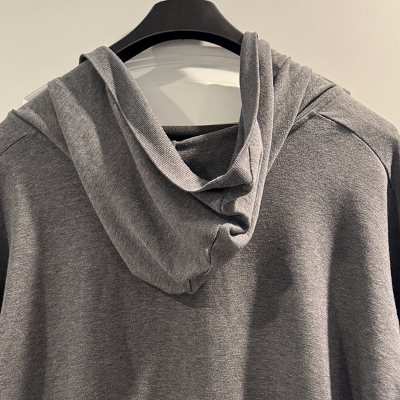 Eileen Fisher Woman Gray Knit Top/long duster with hood + pockets. Good cond. - Picture 6 of 8